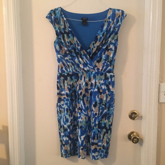 Ann Taylor Petite V Neck Faux Wrap SP Blue Print - Picture 1 of 7